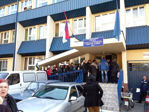 Плате тражи 6.200 радника
